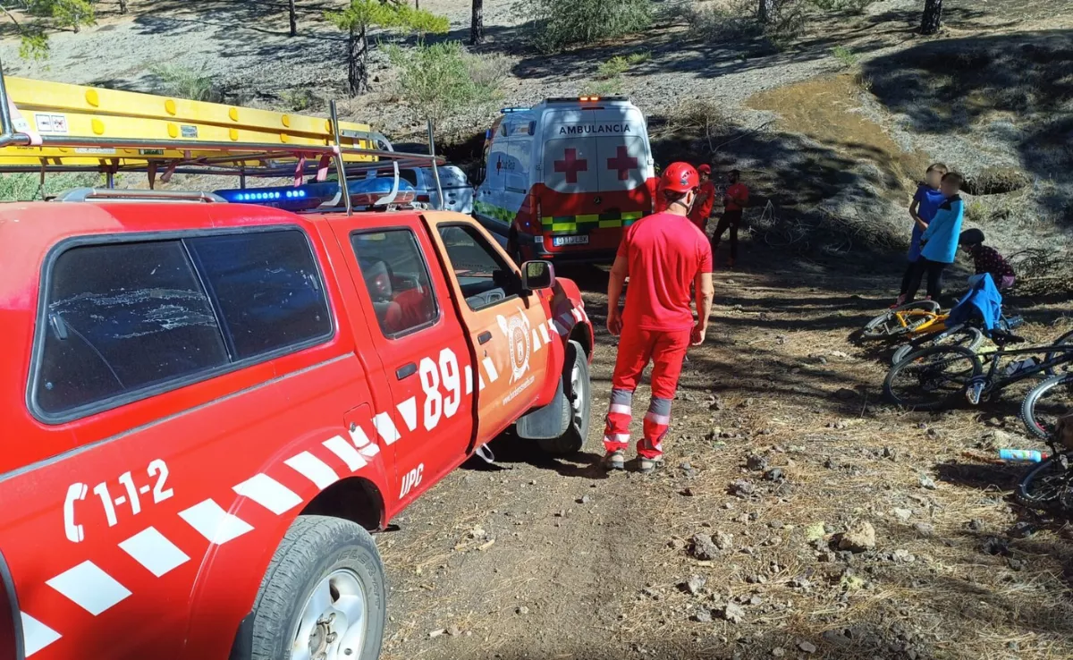 Imagen de los bomberos en uno de los rescates / BOMBEROS DE TENERIFE