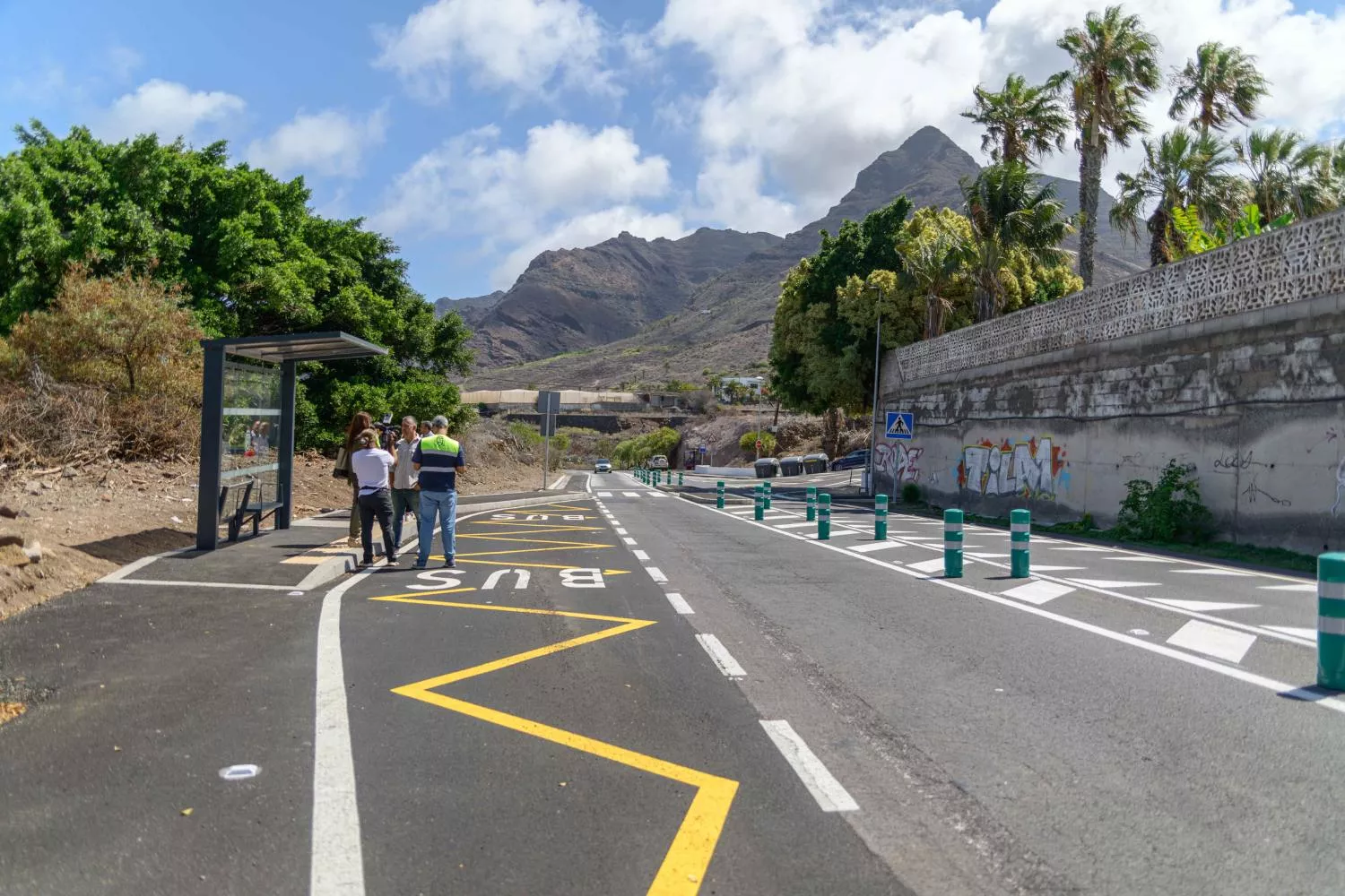 Imagen de la carretera TF-13  a la altura de Bajamar. / CABILDO DE TENERIFE