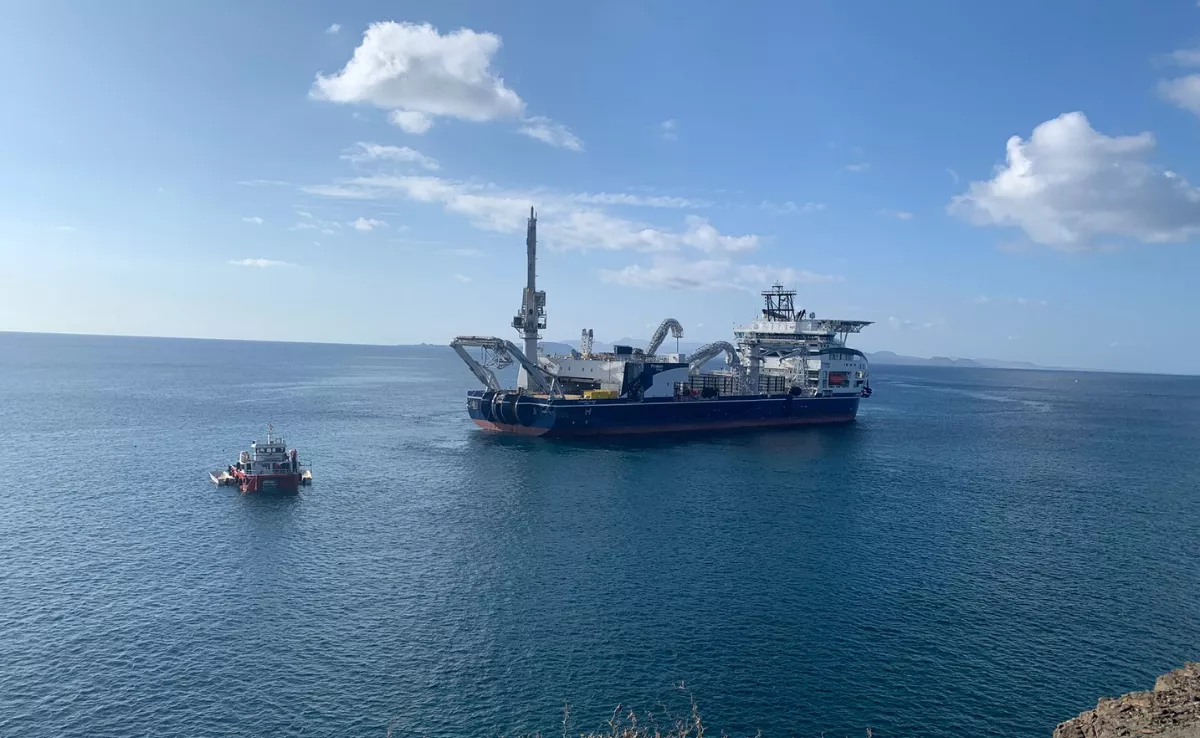 Imagen de los trabajos para poner en marcha la conexión / RED ELÉCTRICA