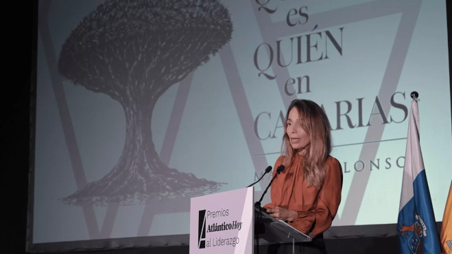 Eva Moll De Alba, presidenta de Atlántico Hoy, durante su intervención en la gala. / TONY HERNÁNDEZ Eva Moll De Alba, presidenta de Atlántico Hoy, durante su intervención en la gala. / TONY HERNÁNDEZ