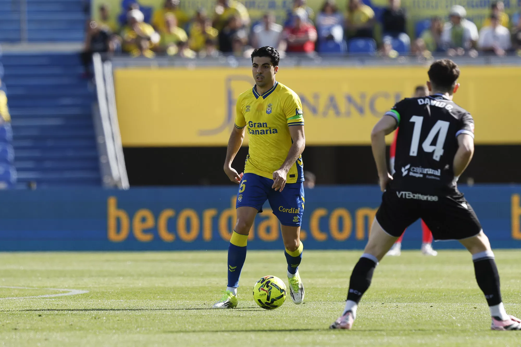 Enrique Clemente durante un momento del partido de la UD Las Palmas y el Burgos CF. / UD LAS PALMAS