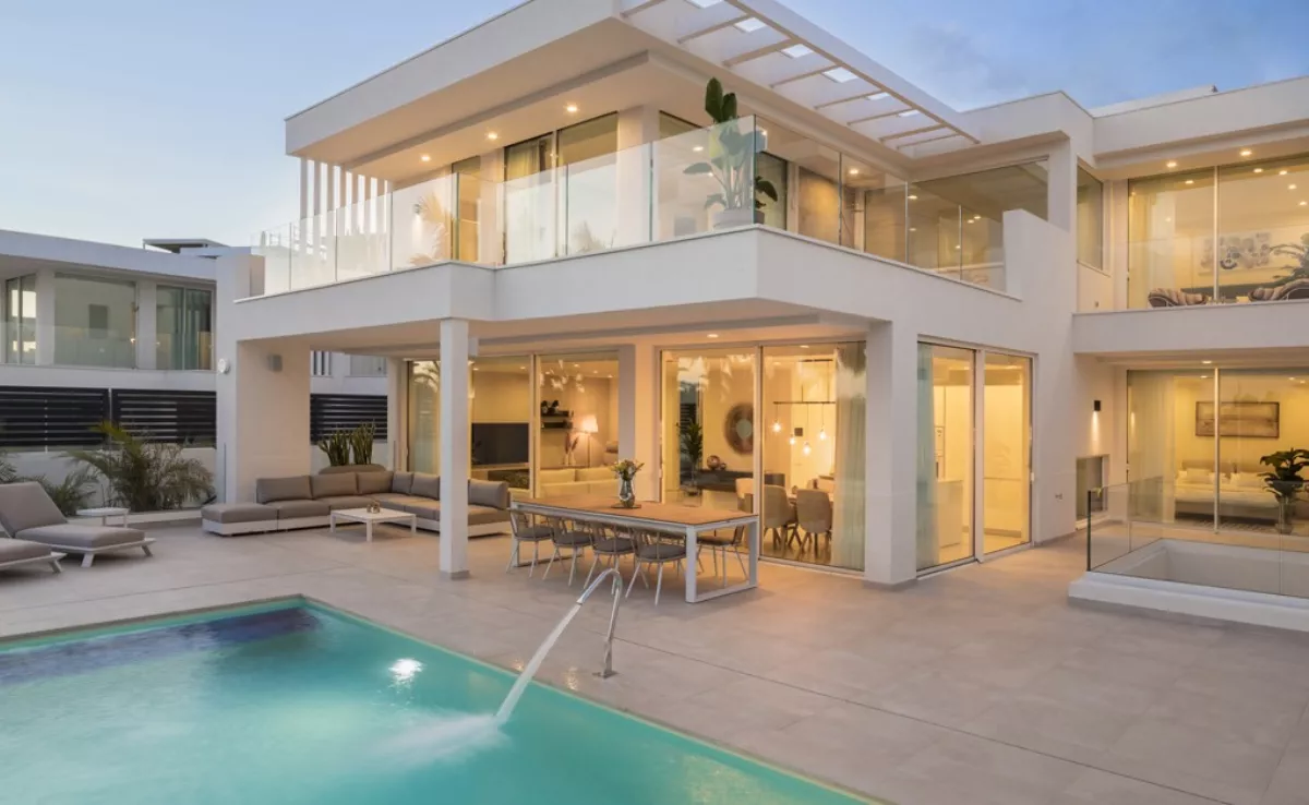 Imagen de la villa de lujo en venta / IDEALISTA