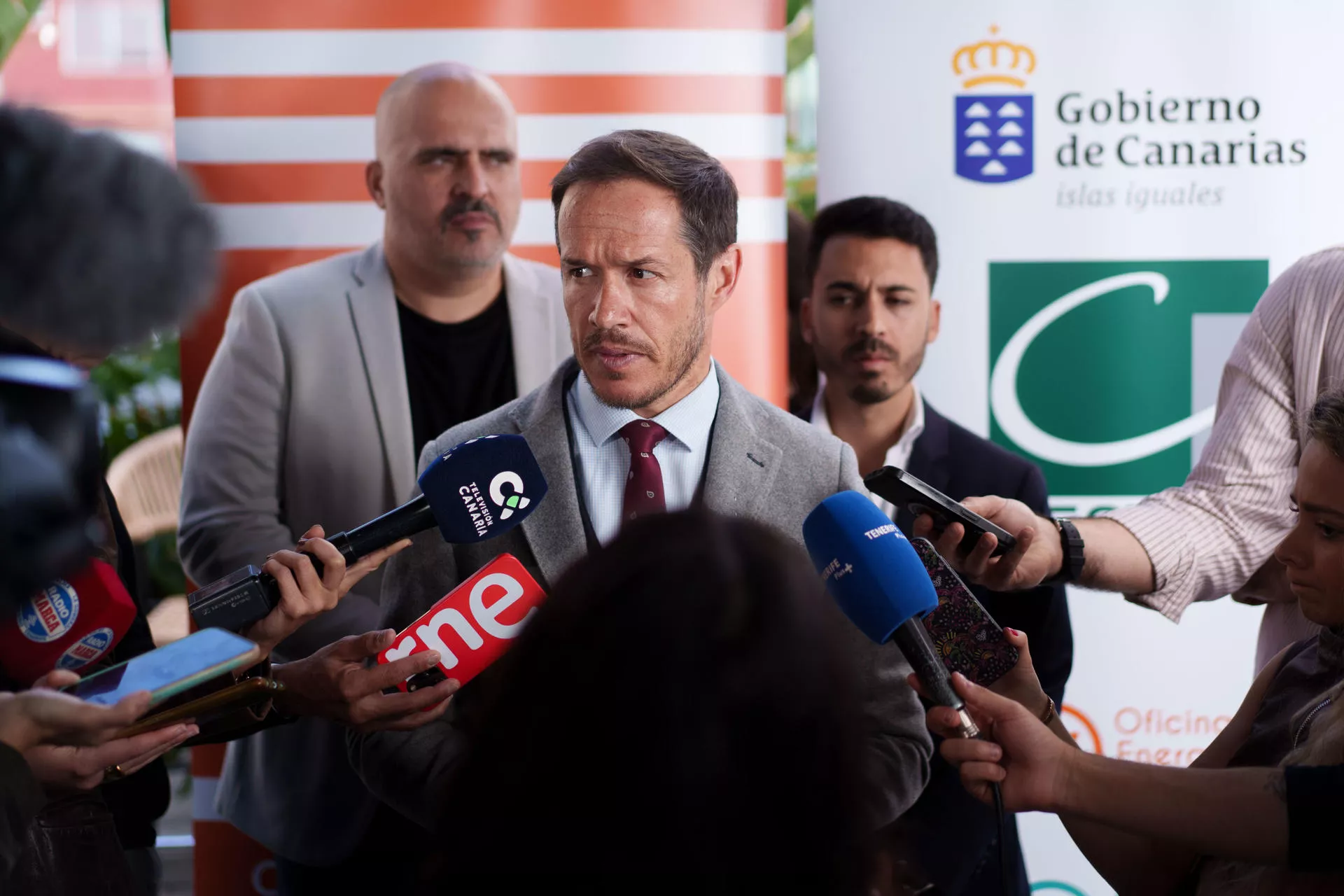 El consejero de Transición Ecológica y Energía del Gobierno de Canarias, Mariano Hernández Zapata. / EFE - RAMÓN DE LA ROCHA