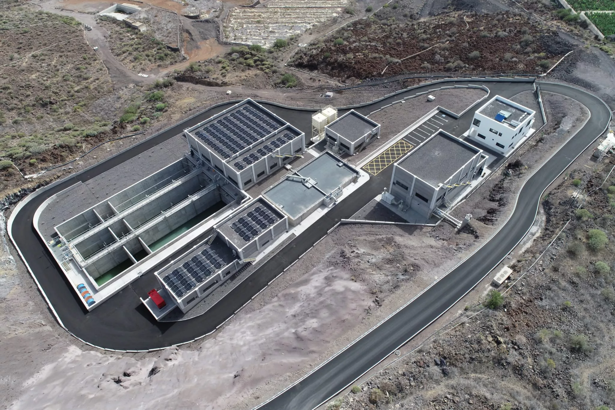 Entra en funcionamiento la nueva depuradora del Oeste de Tenerife, con 15 millones de inversión. / GOBIERNO DE ESPAÑA