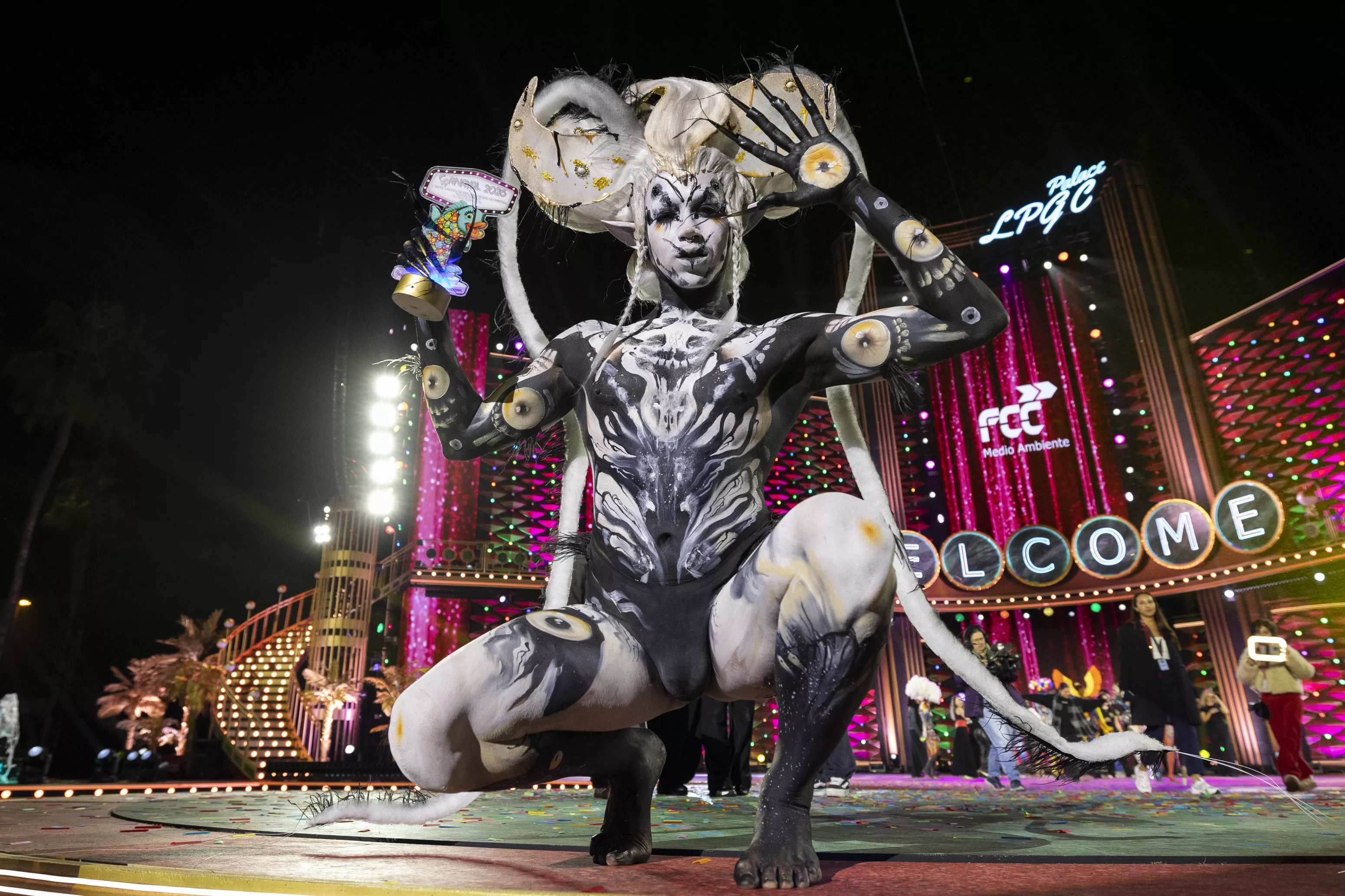 David Salem y Laura Viera ganan el Concurso de Maquillaje Corporal del Carnaval de Las Palmas. AH