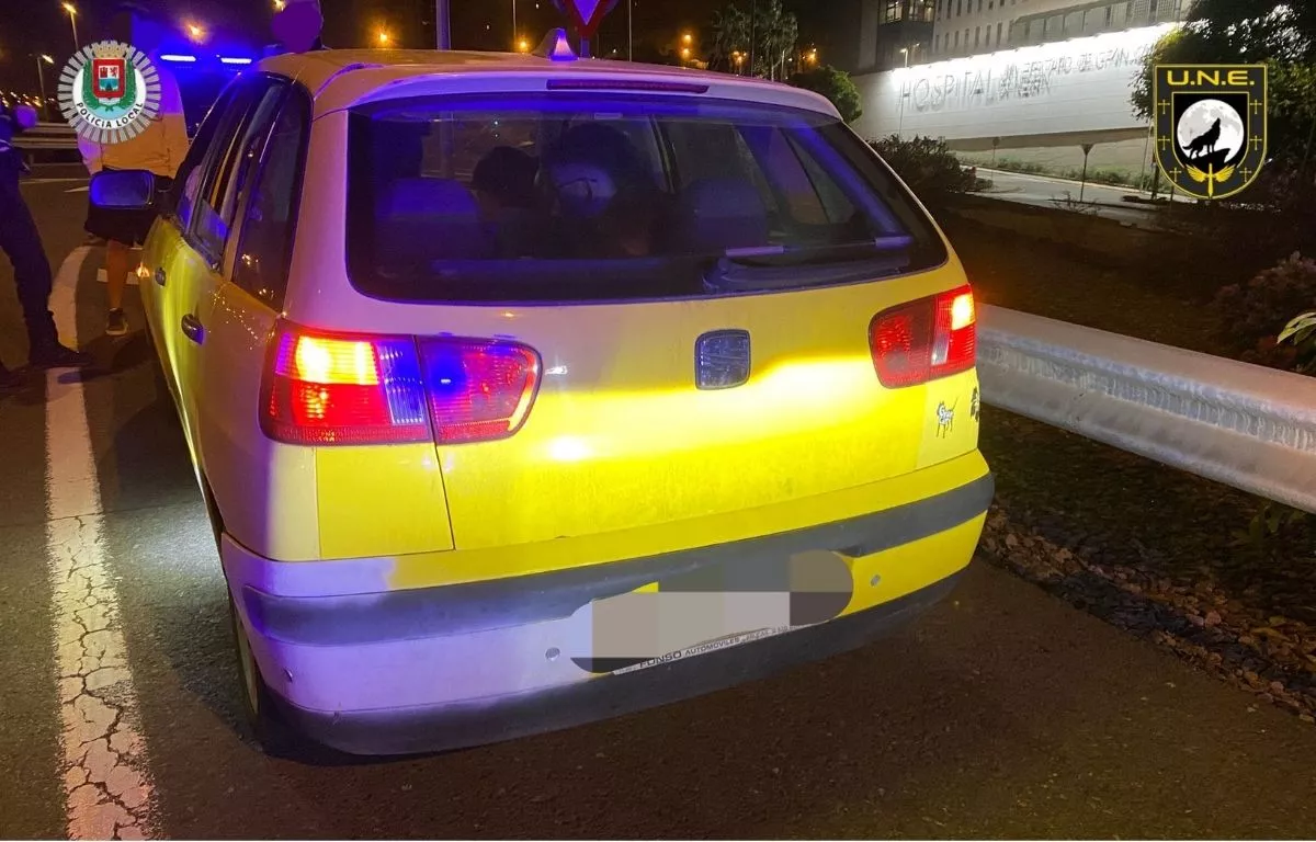 Interceptado un menor conduciendo de forma errática en el túnel Julio Luengo. @PoliciaLPA
