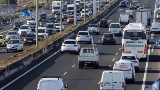 Tráfico en la GC-1 / EFE