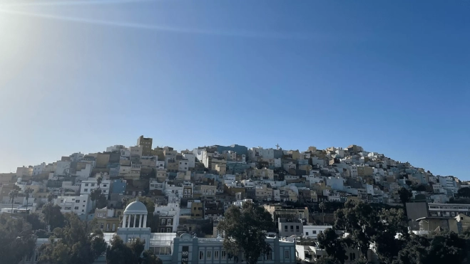 Viviendas en San Juan, Las Palmas de Gran Canaria. / AH Viviendas en San Juan, Las Palmas de Gran Canaria. / AH