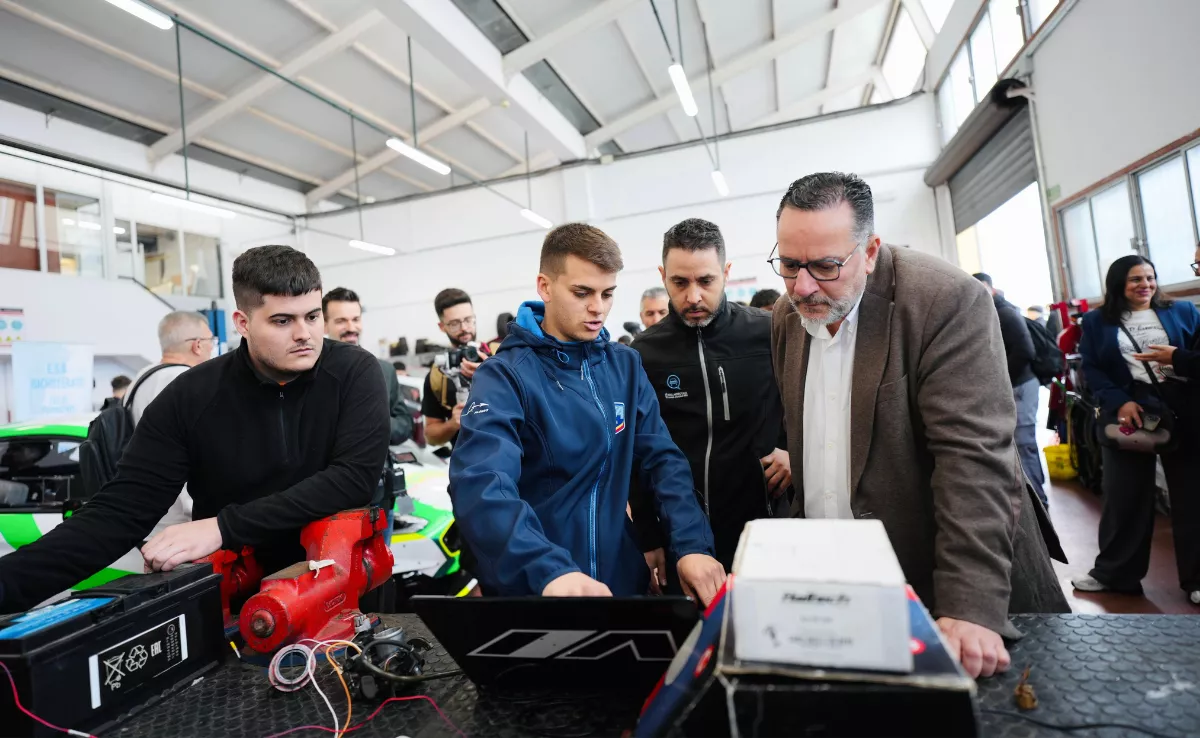 En esta primera edición participan 80 alumnos, en un proyecto que comienza en tres islas y que podría ampliarse / GOBIERNO DE CANARIAS