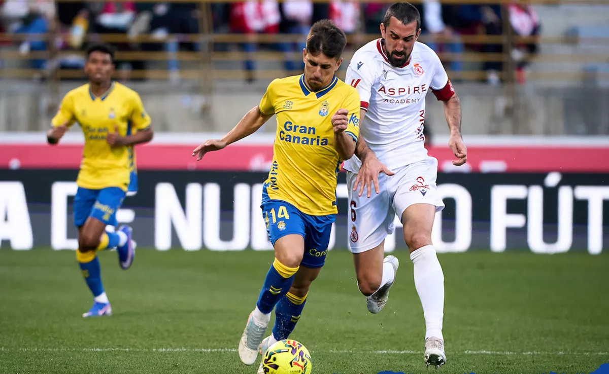 La UD Las Palmas se corona en León después de siete jornadas / UD LAS PALMAS