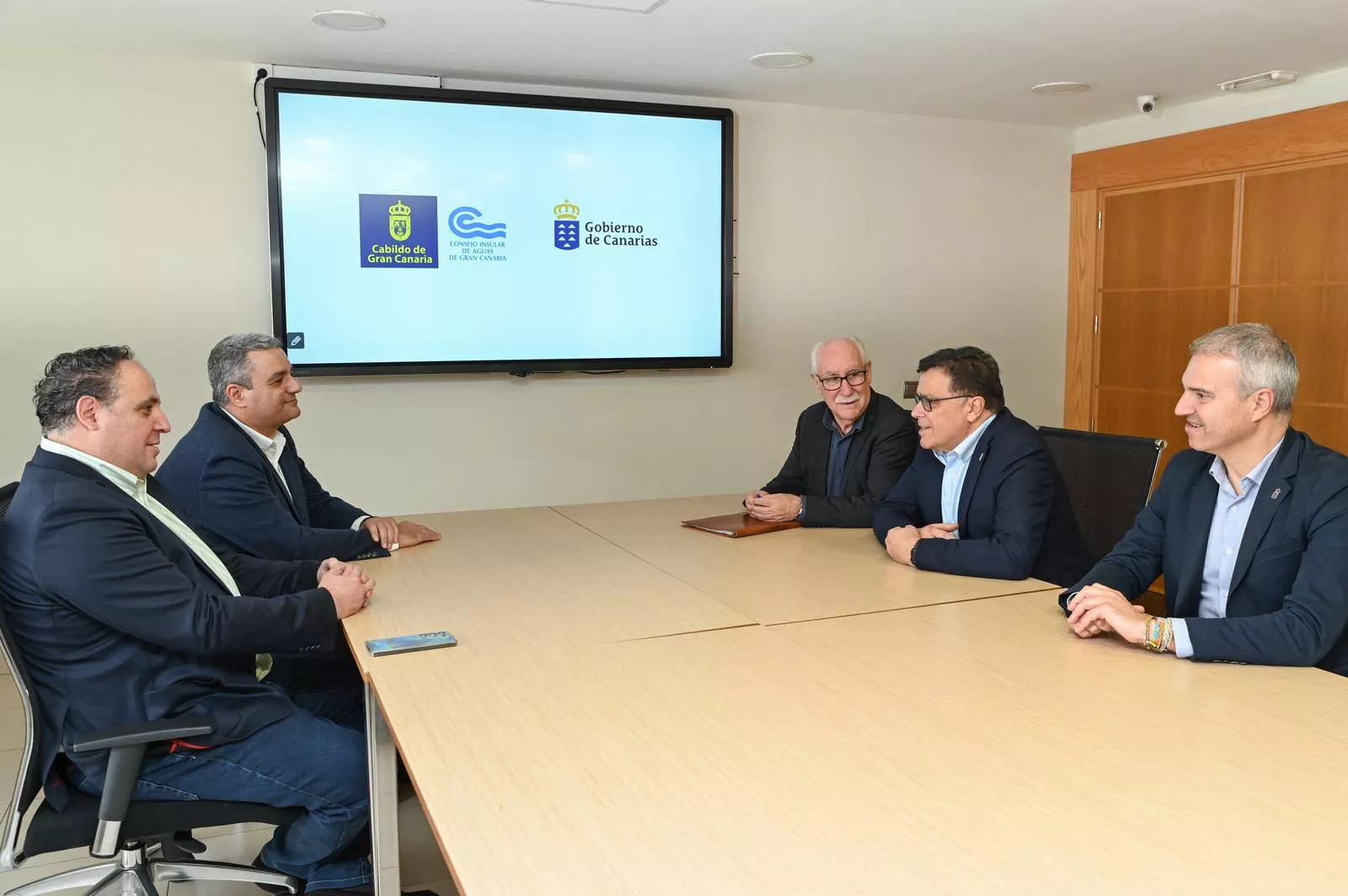 Reunión técnica entre responsables autonómicos e insulares para planificar las inversiones previstas en Gran Canaria. / GOBIERNO DE CANARIAS