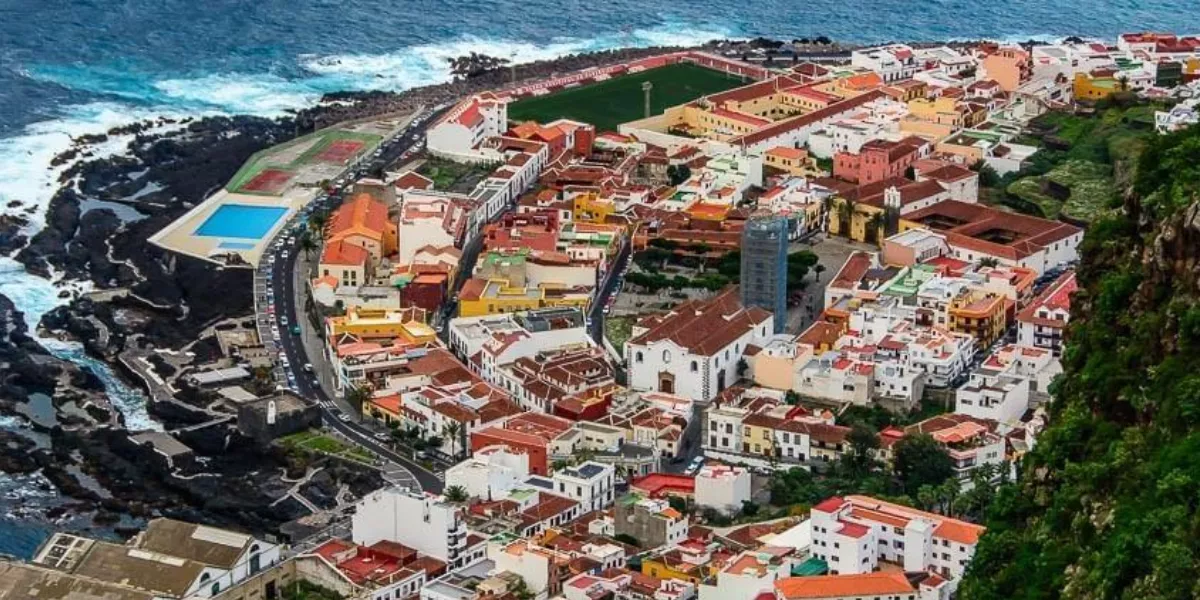 Imagen del pueblo con el casco histórico mejor conservado de Canarias, Garachico / HOLA ISLAS CANARIAS