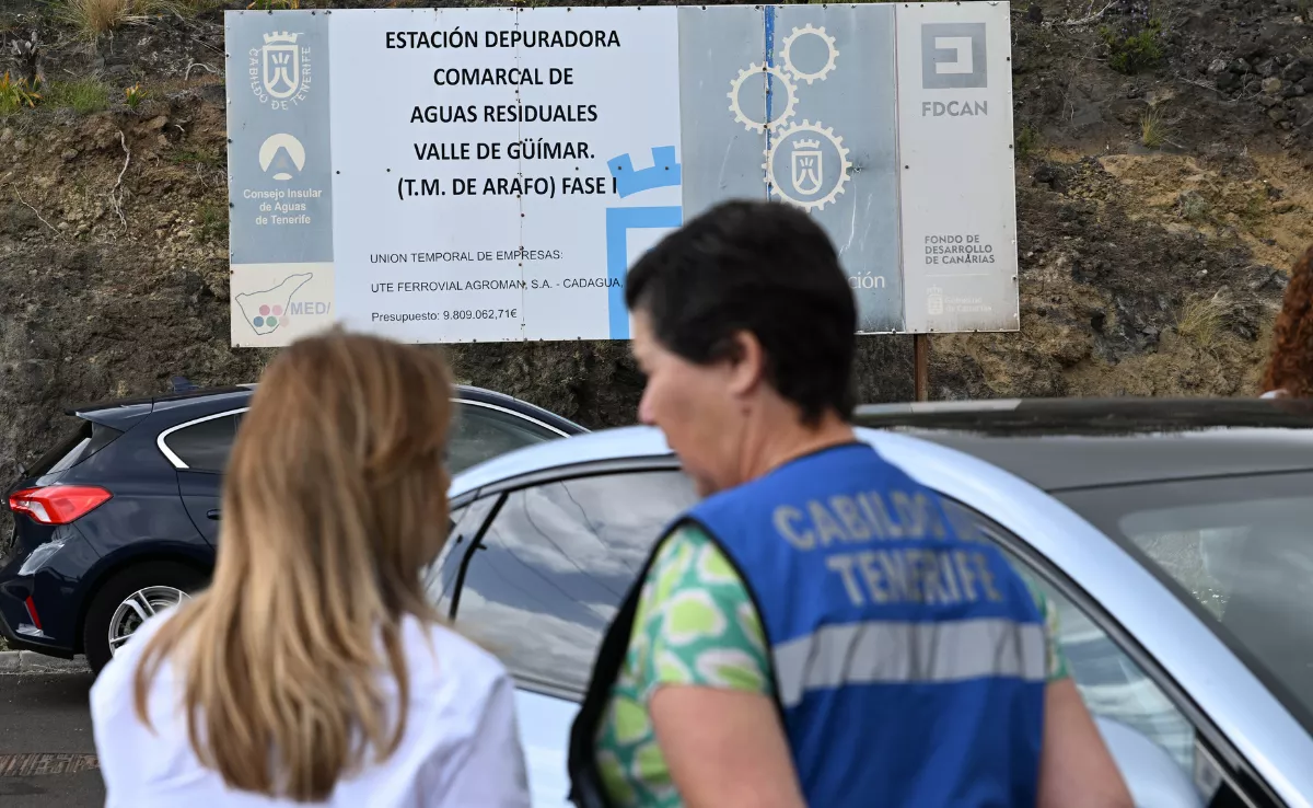 Visita de las autoridades al Polígono Industrial del Valle de Güímar. / CABILDO DE TENERIFE
