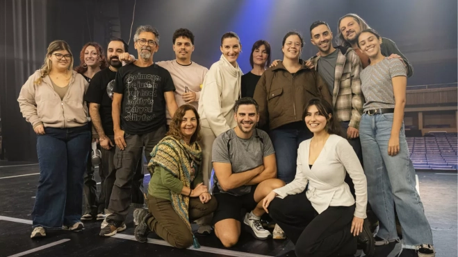 El elenco y equipo de 'Supersaurio, el musical' / TEATRO CUYÁS 