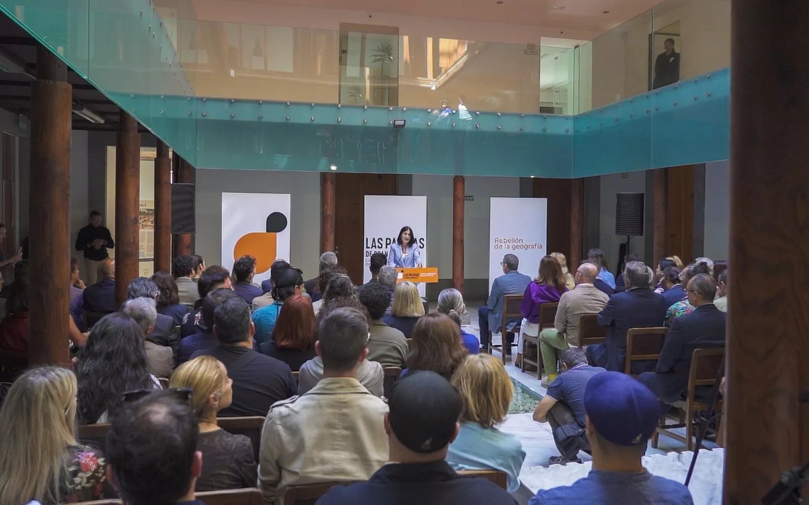 Acto de inauguración de la sede de la Oficina Técnica de la candidatura LPGC31 en abril de 2025. AH