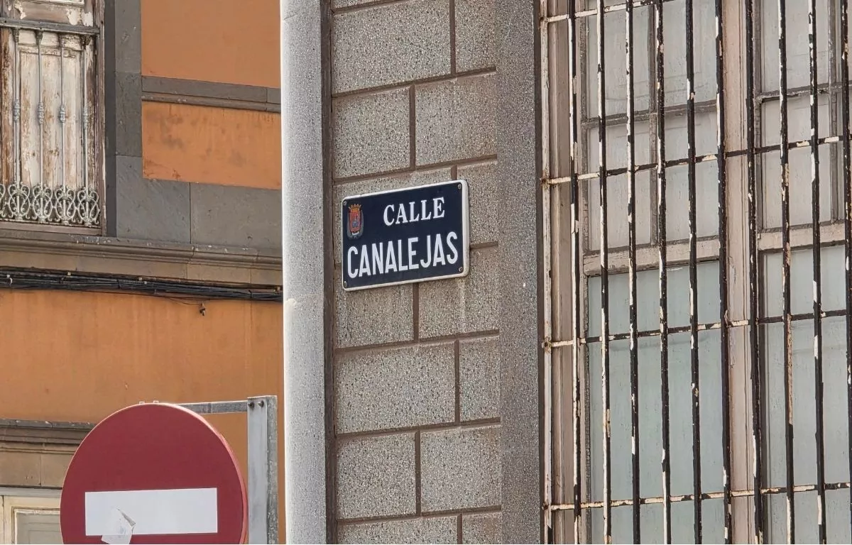 Rótulo de la calle Canalejas, en Las Palmas de Gran Canaria. AH