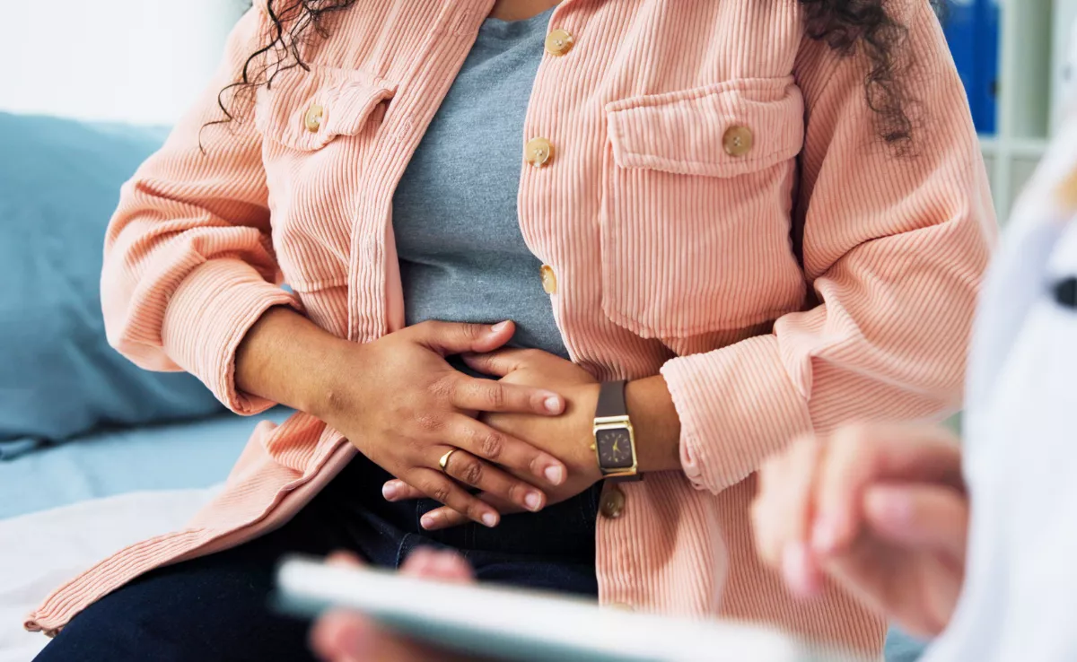 Imagen alusiva a la endometriosis. / CANVA