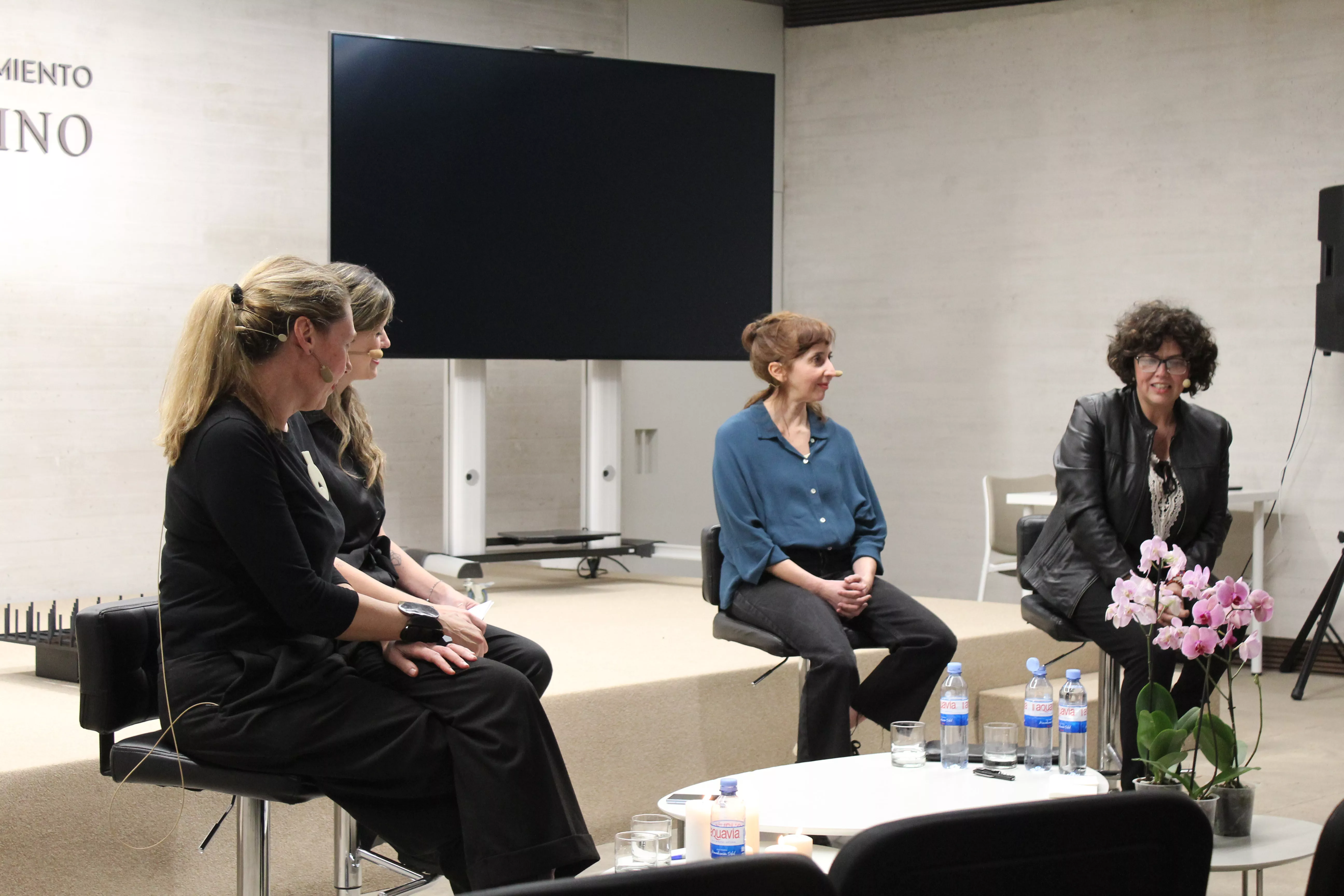 De izda. a dcha., Evelyn Alonso Rohner, Nora Navarro, Mónica Aguiar y Tina Suárez. CEDIDA