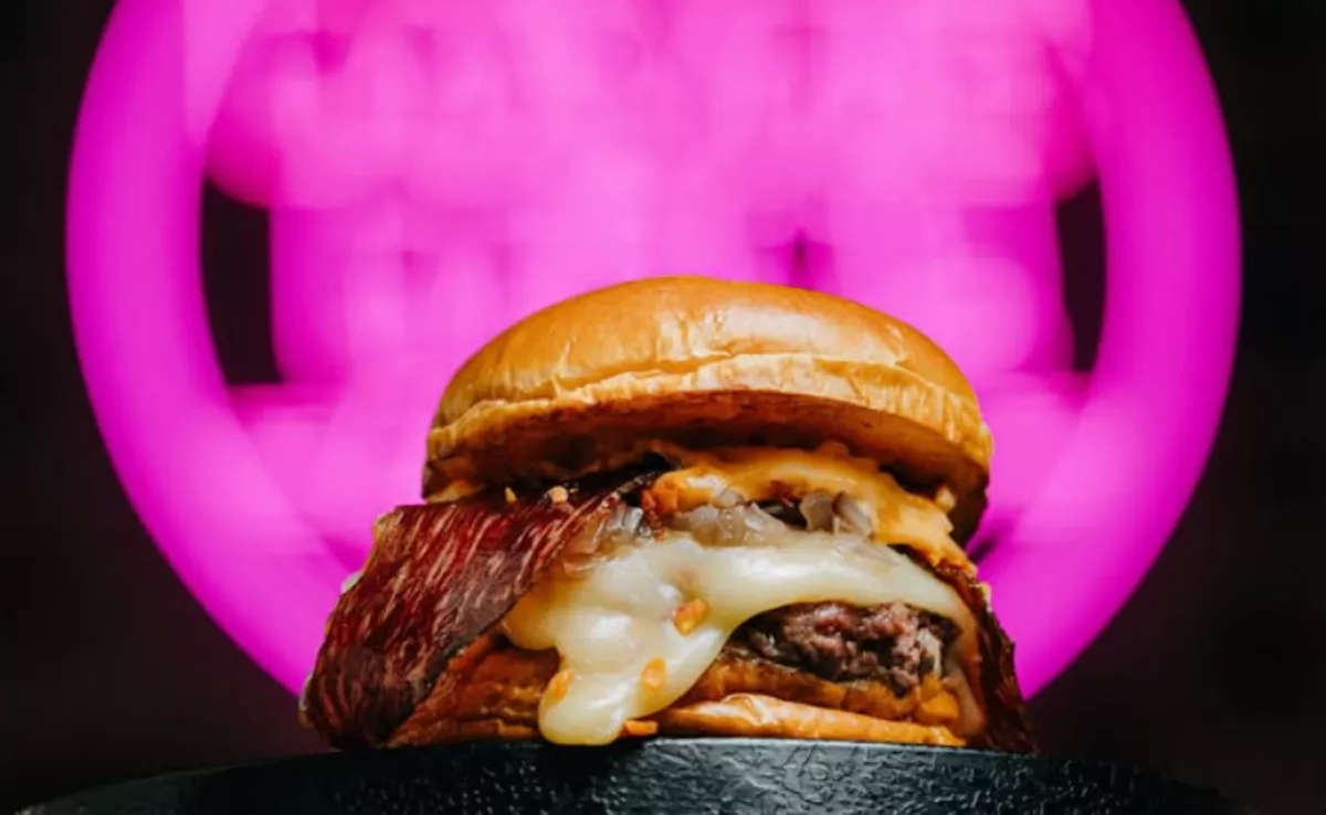 Imagen de una de las hamburguesas ganadoras / MADRE MÍA! BURGERS