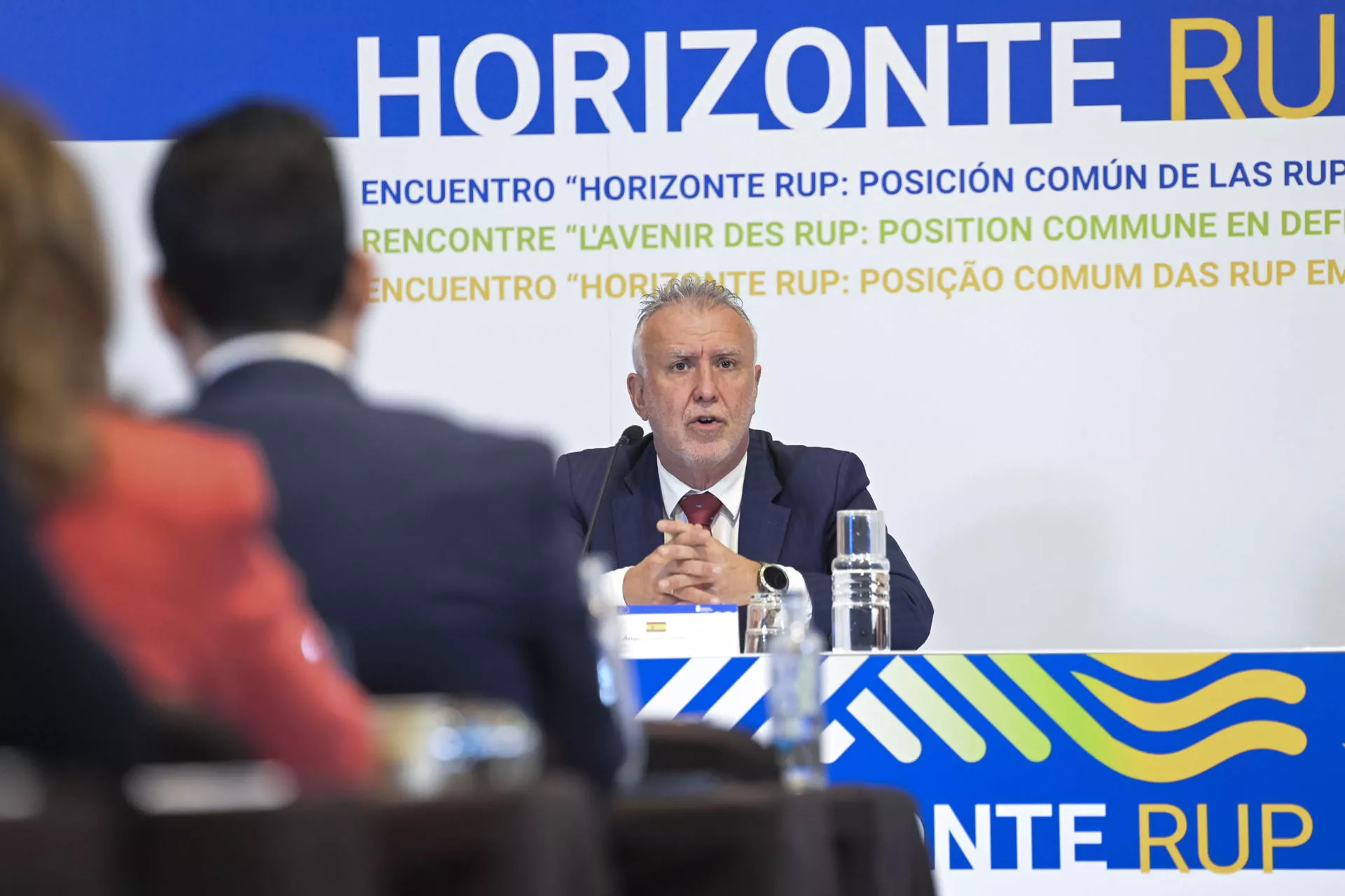 El ministro español de Política Territorial, Ángel Víctor Torres, durante las jornadas de debate sobre situación en la que deja al sector primario de las regiones ultraperiféricas el nuevo marco Financiero Plurianual de la Unión Europea. EFE/Miguel Barreto