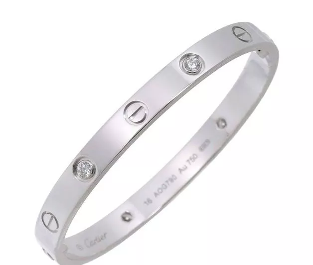 Los compradores en las subastas online en España crecen un 35%./ SERVIMEDIA