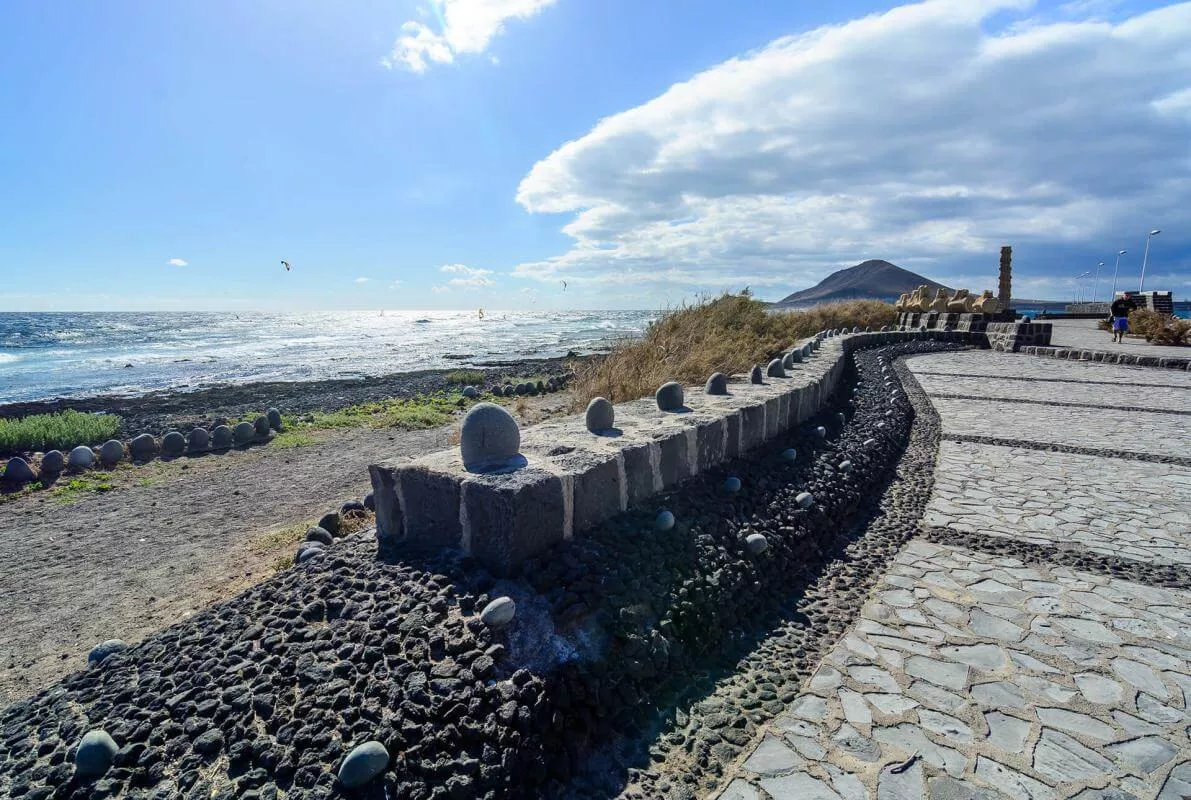 Playa de El Cabezo en Granadilla, Tenerife. / ISLAS CANARIAS