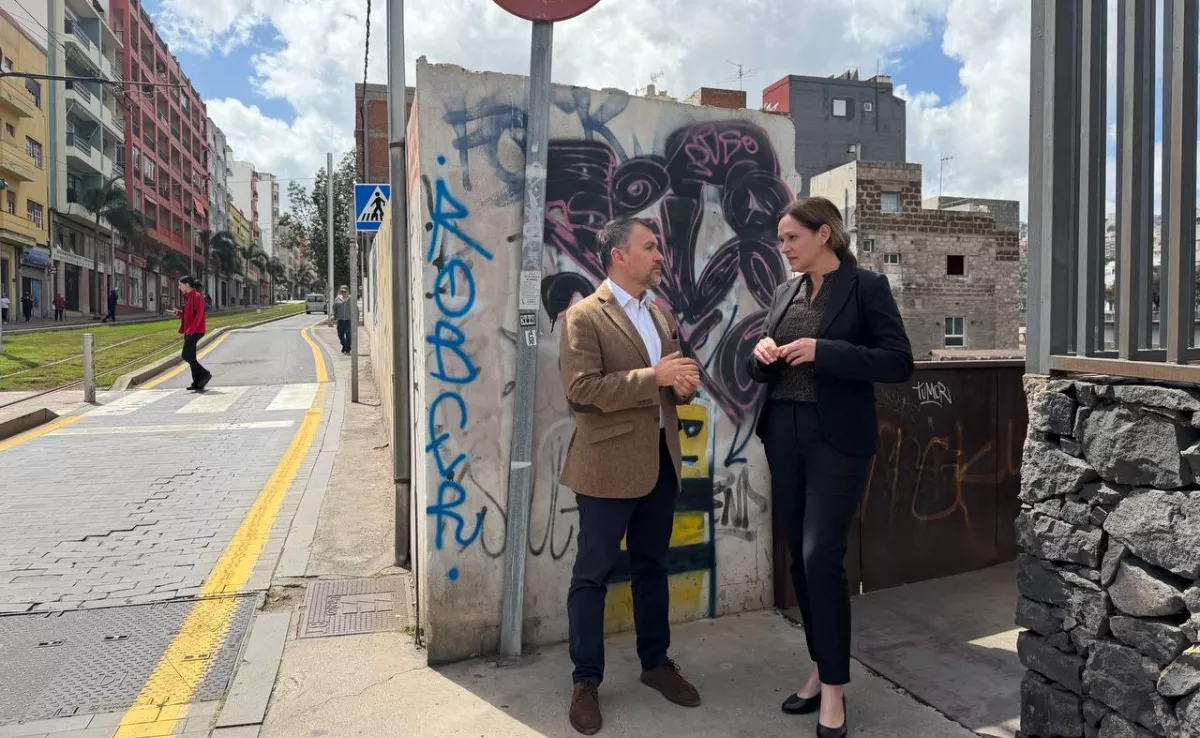 El alcalde, José Manuel Bermúdez y la concejala de Urbanismo, Zaida González / AYUNTAMIENTO DE SANTA CRUZ DE TENERIFE
