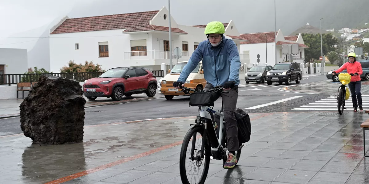 Imagen de la borrasca Therese a su paso por Canarias / EFE - Gelmert Finol