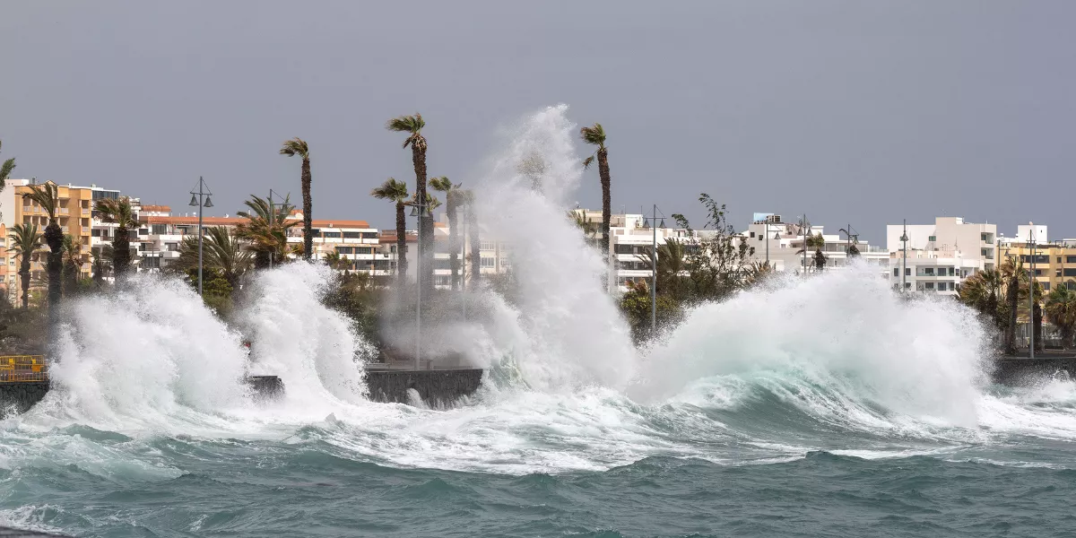 El paso de la borrasca Therese por Canarias  EFE