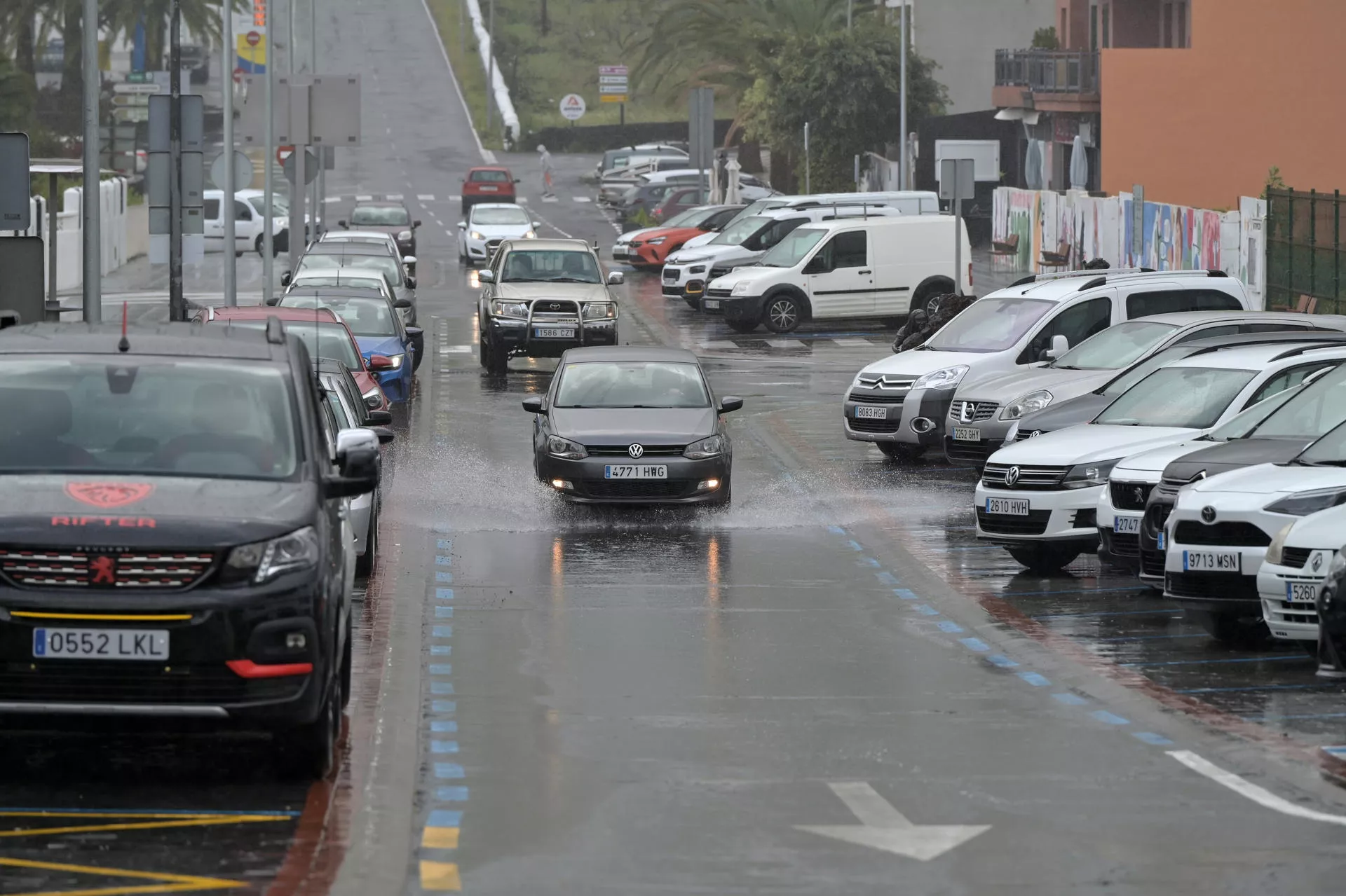 En la imagen el municipio de La Frontera, en el Hierro, durante la borrasca Therese / EFE - GELMERT FINOL