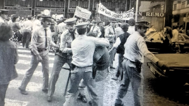 Una manifestación en Canarias contra la OTAN / FRANCISCO GONZÁLEZ CONCEPCIÓN - 40 AÑOS DE LIBERTAD