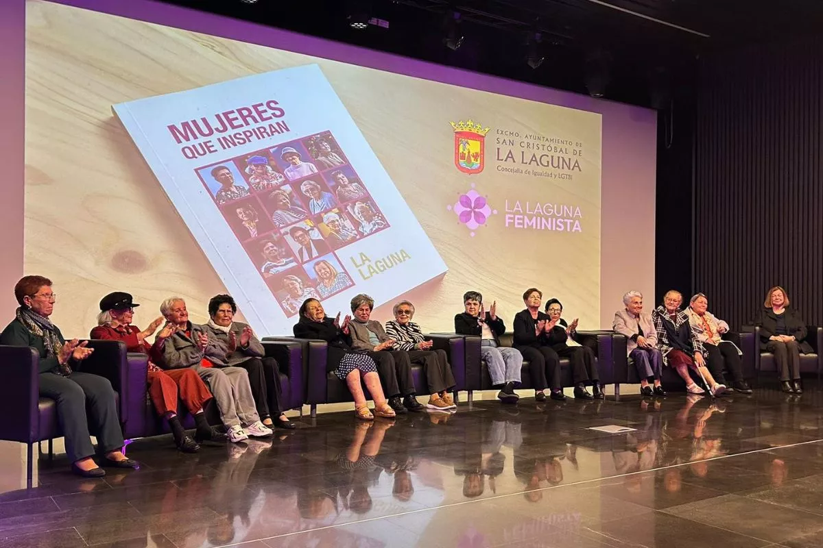 Las 14 protagonistas del libro 'Mujeres que inspiran. La Laguna'. /Cedida