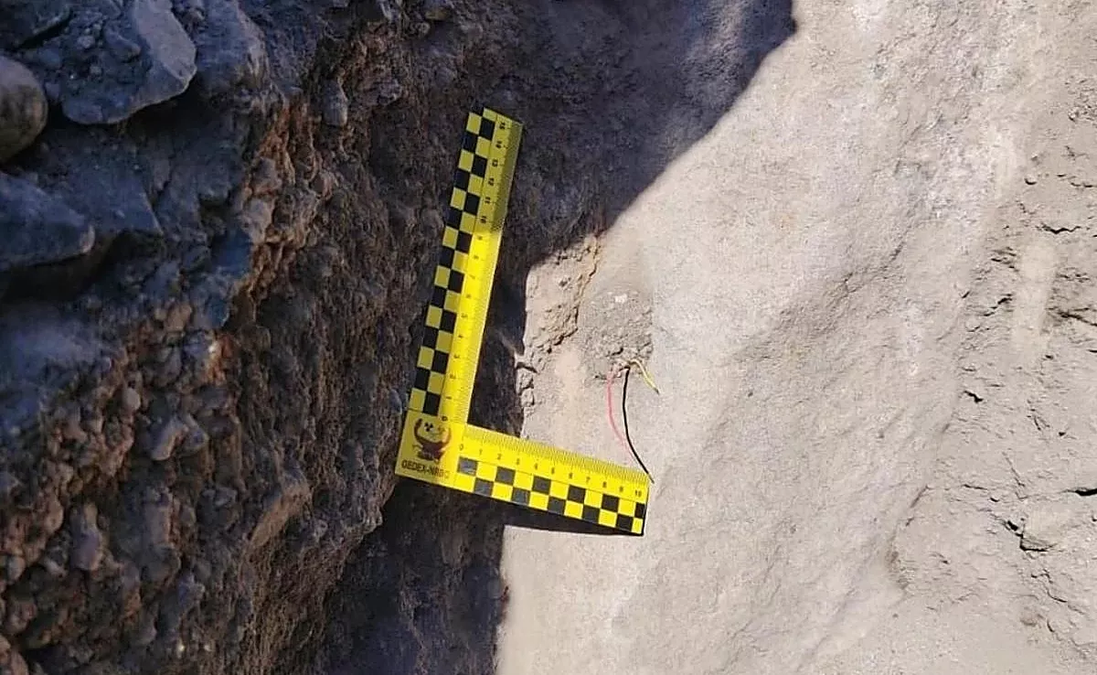 Explosivo hallado en una obra en el puerto de Las Palmas./ GC