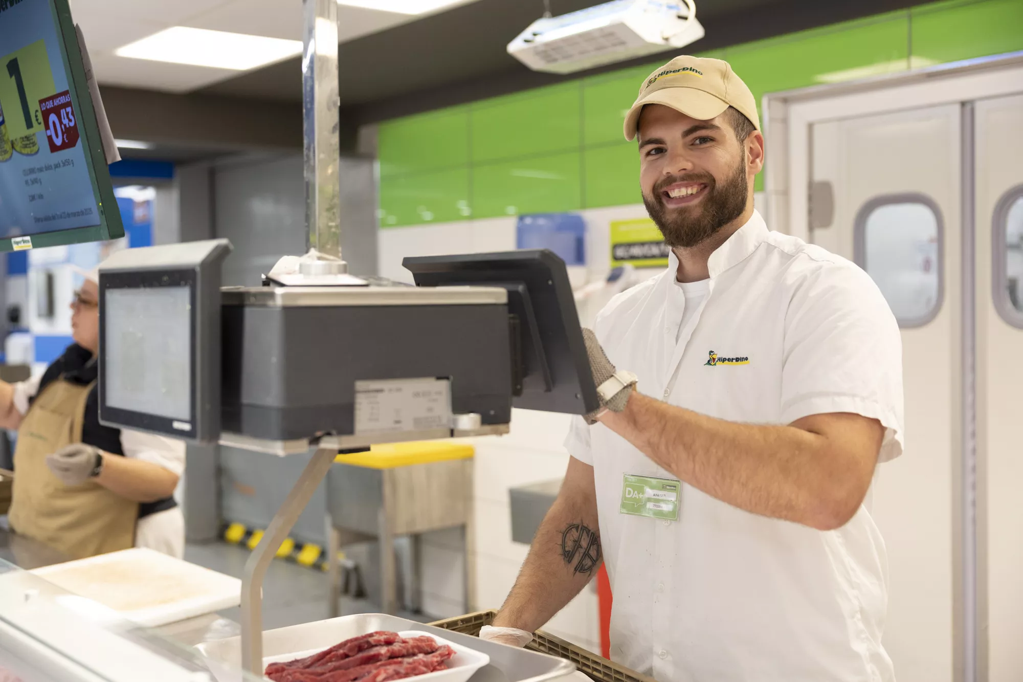 HiperDino lanza 'Deseo Concedido' para reforzar la venta de productos frescos en Canarias. AH