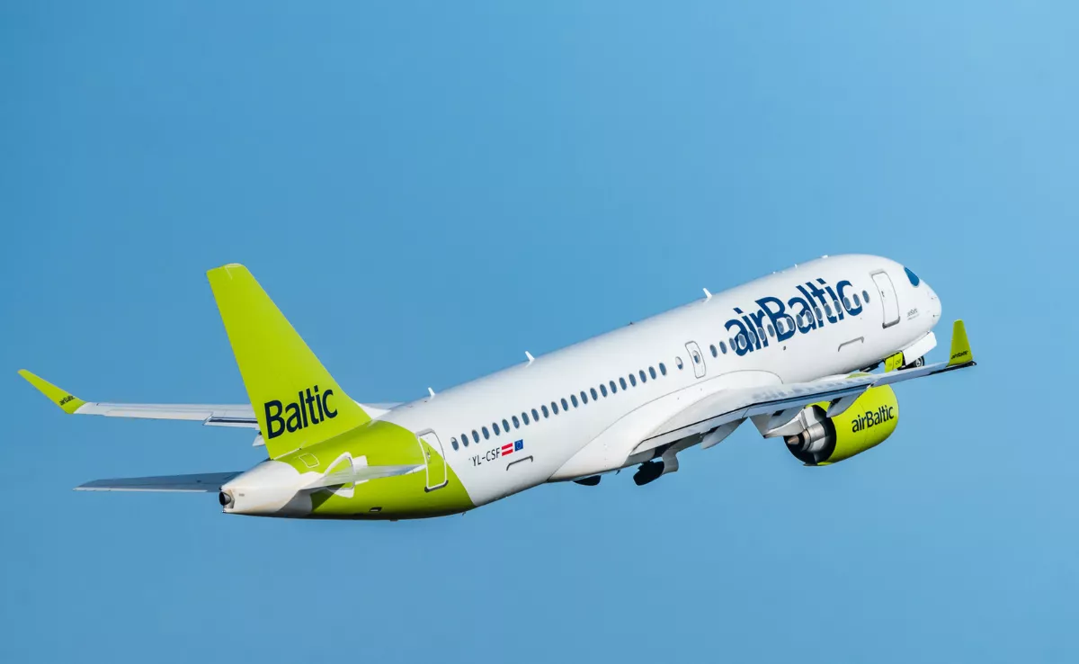Avión de Air Baltic / CABILDO DE TENERIFE