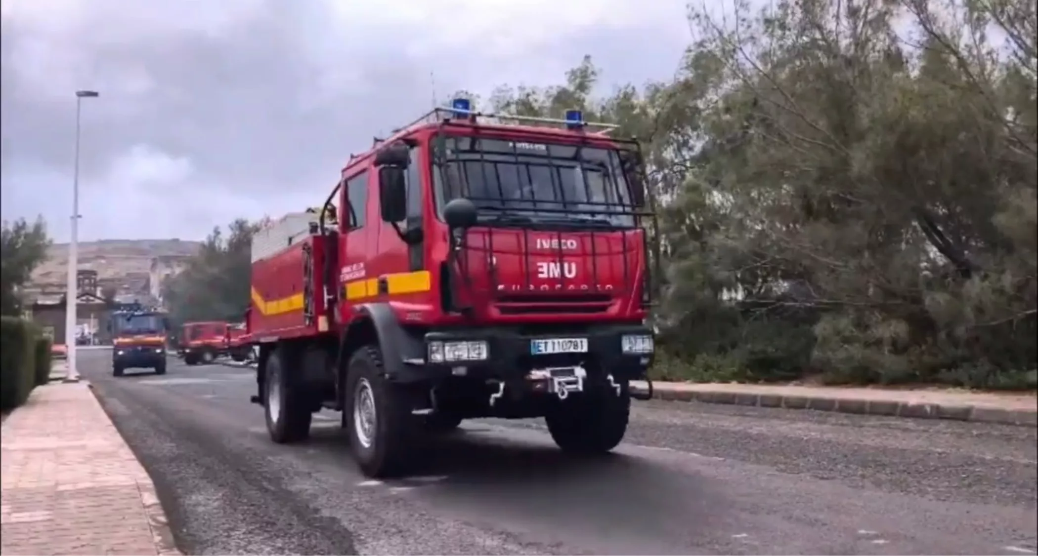 La UME ya se despliega por Gran Canaria. / AH
