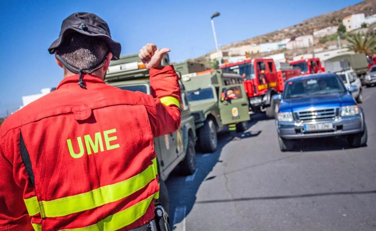 Un soldado de la UME en Tenerife./ ARCHIVO
