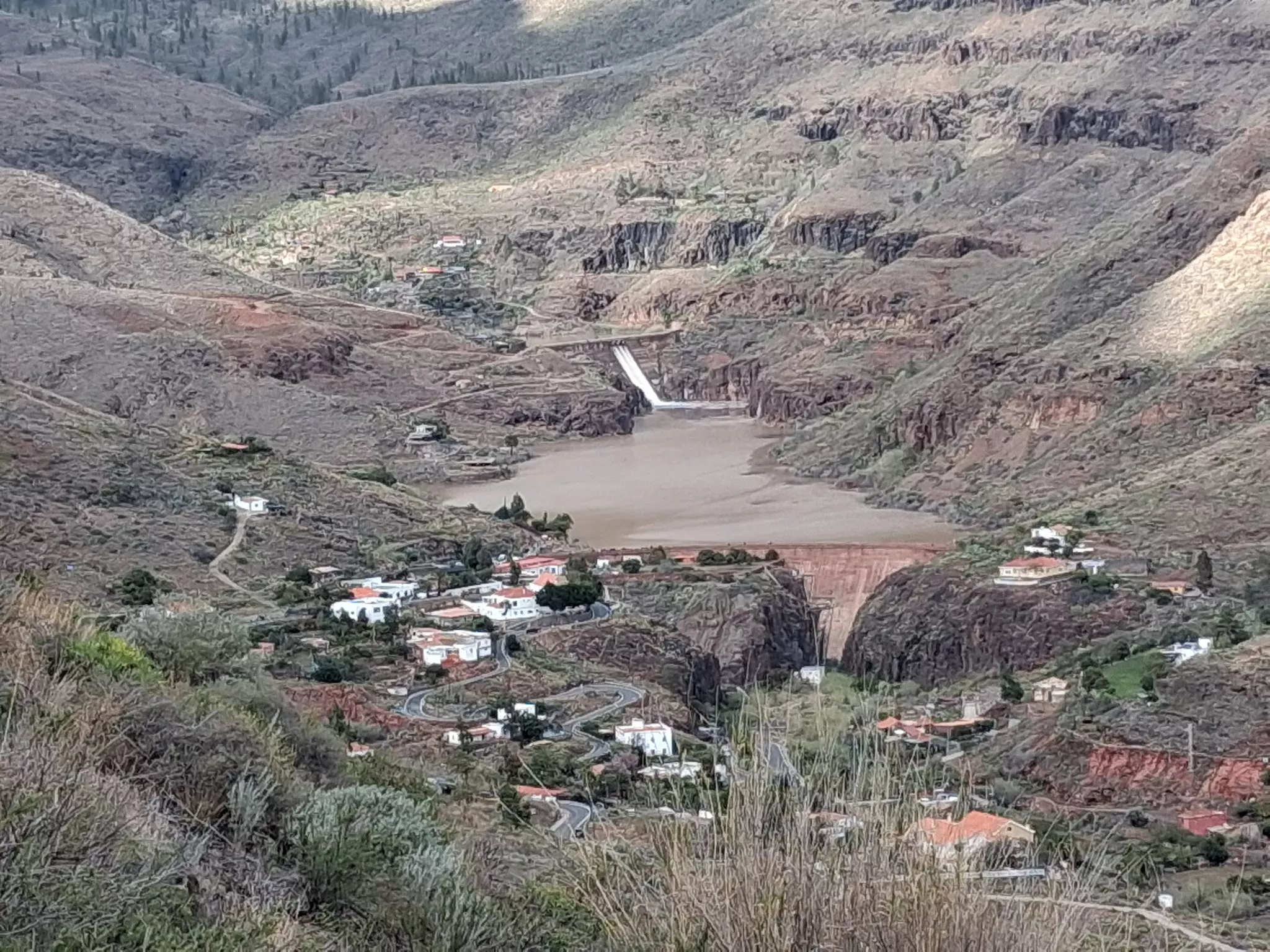 Vista actual de la presa de Ayagaures, en el sur de Gran Canaria. FÉNIX CANARIAS