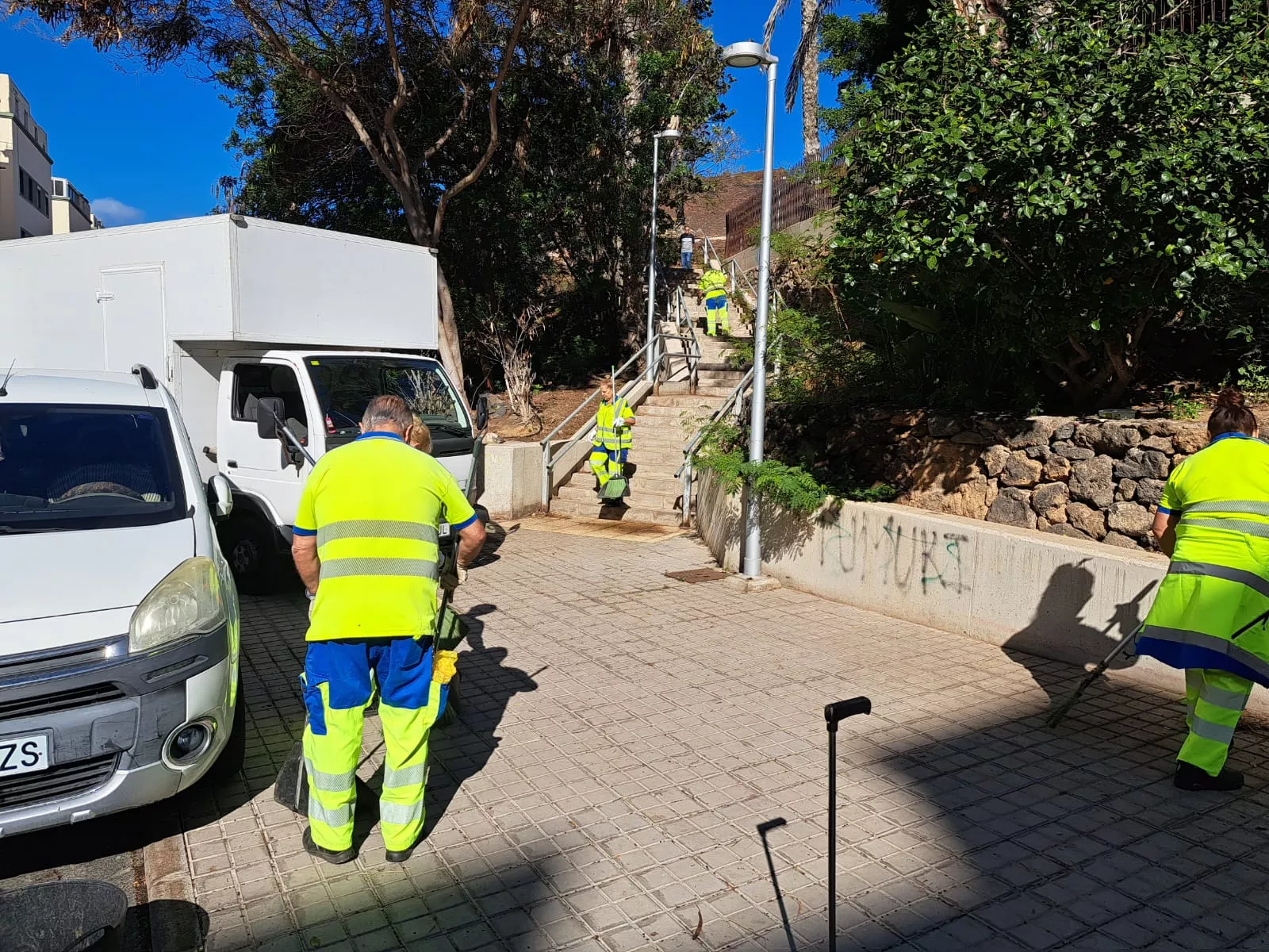 Operarios del Plan de Higiene Urbana del Ayuntamiento. AH