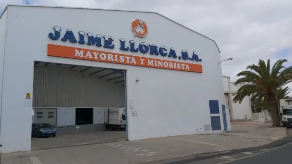 Exterior de Jaime Llorca S.A. / JAIME LLORCA