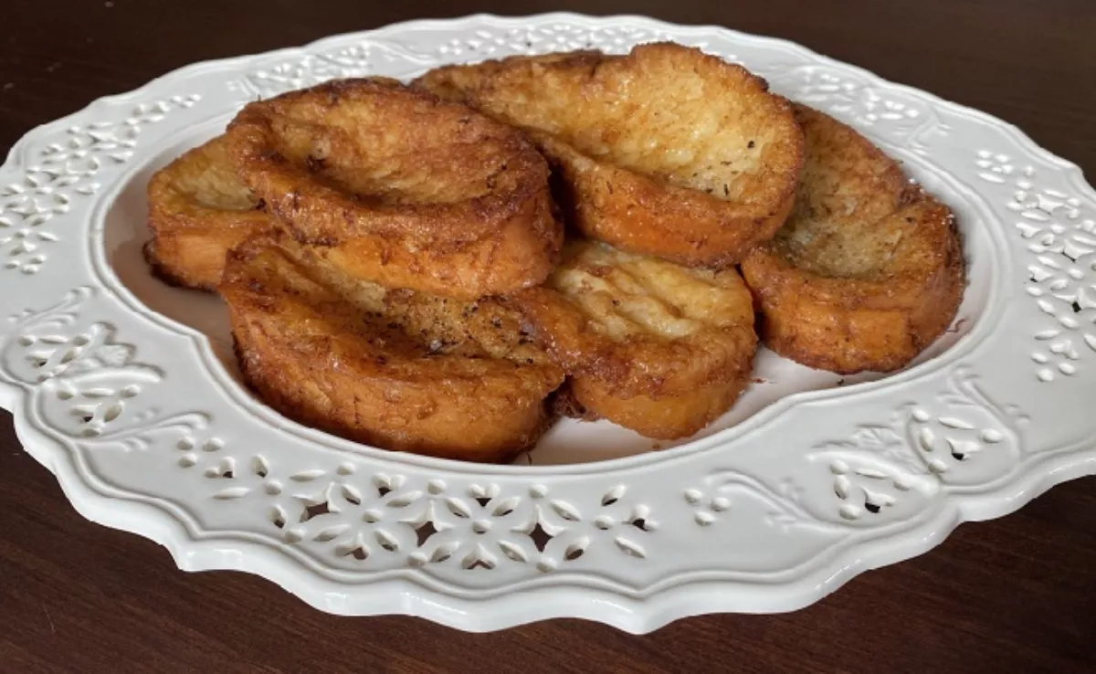 Imagen de un plato de torrijas / GASTROCANARIAS