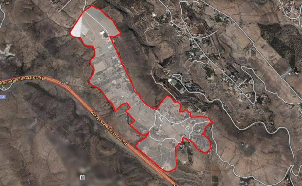 Imagen sacada de Grafcan de Lomo Los Azules, en San Bartolomé de Tirajana, a la altura de El Salobre, junto a la autopista del Sur. / AH