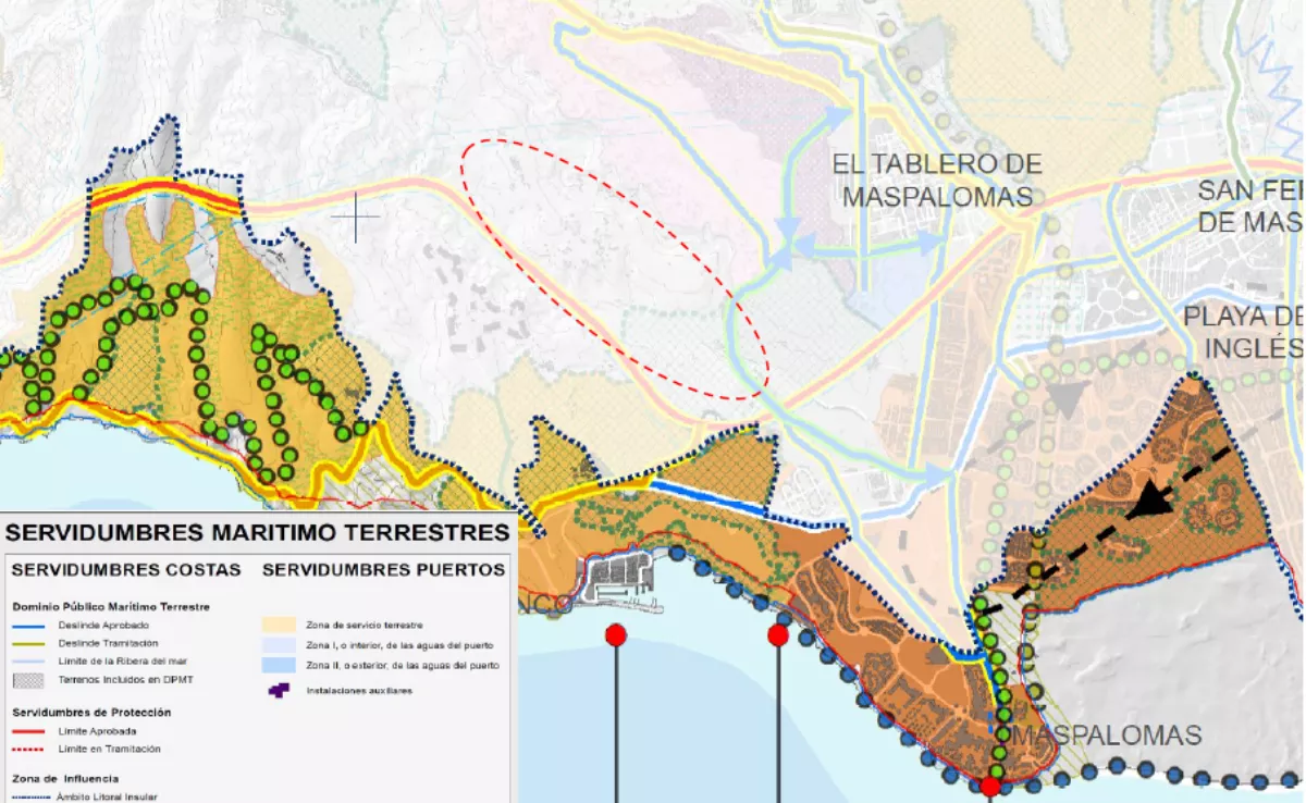 Un plano del Plan de Ordenación Insular con las zonas de servidumbres marítimo-terrestre en Lomo Los Azules, sin afectación por la Ley de Costas. / AH