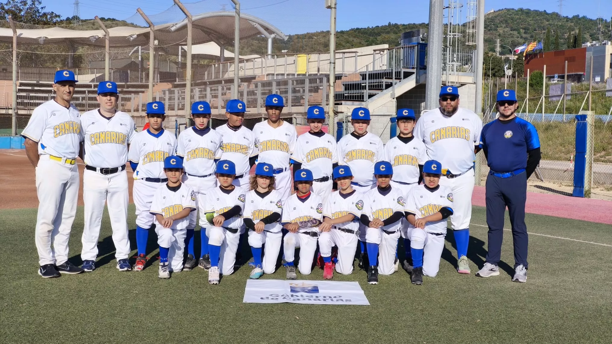 Jugadores de béisbol y el sóftbol en Canarias. / CEDIDA
