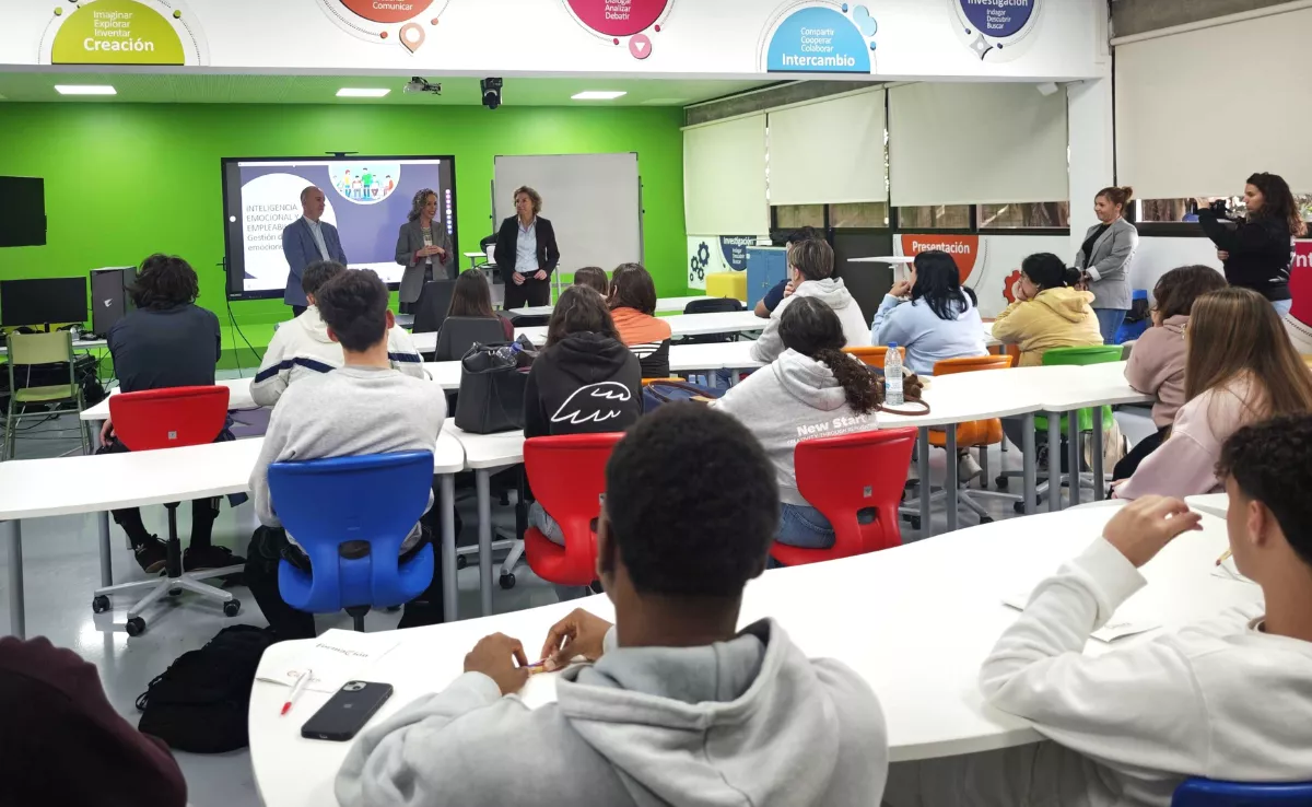 Presentación del proyecto entre la Cámara y Caixabank Dualiza / CÁMARA DE COMERCIO