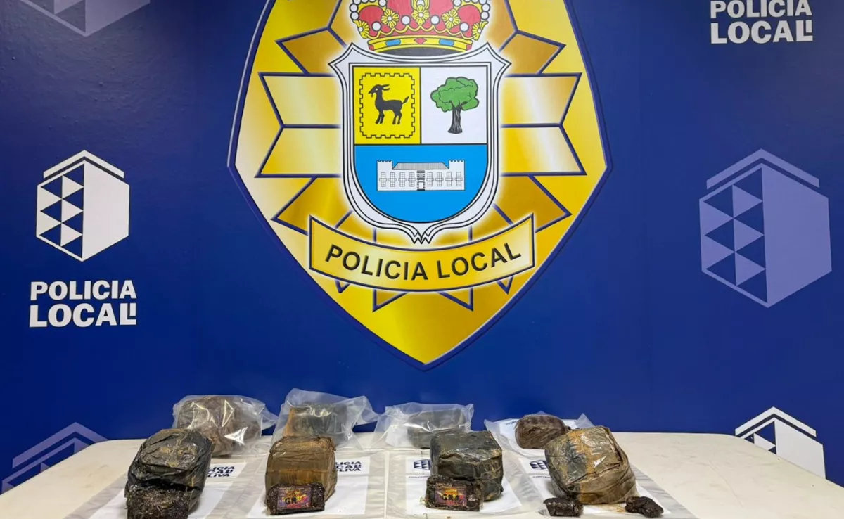 Imagen de la droga incautada / POLICÍA LOCAL DE LA OLIVA
