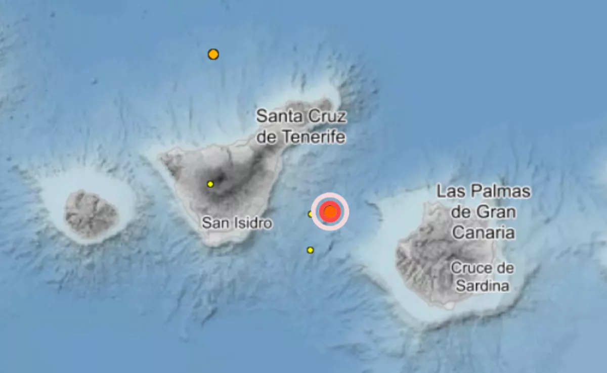 Un terremoto de magnitud 3,5 sacude la zona del volcán de Enmedio entre Tenerife y Gran Canaria. / IGN