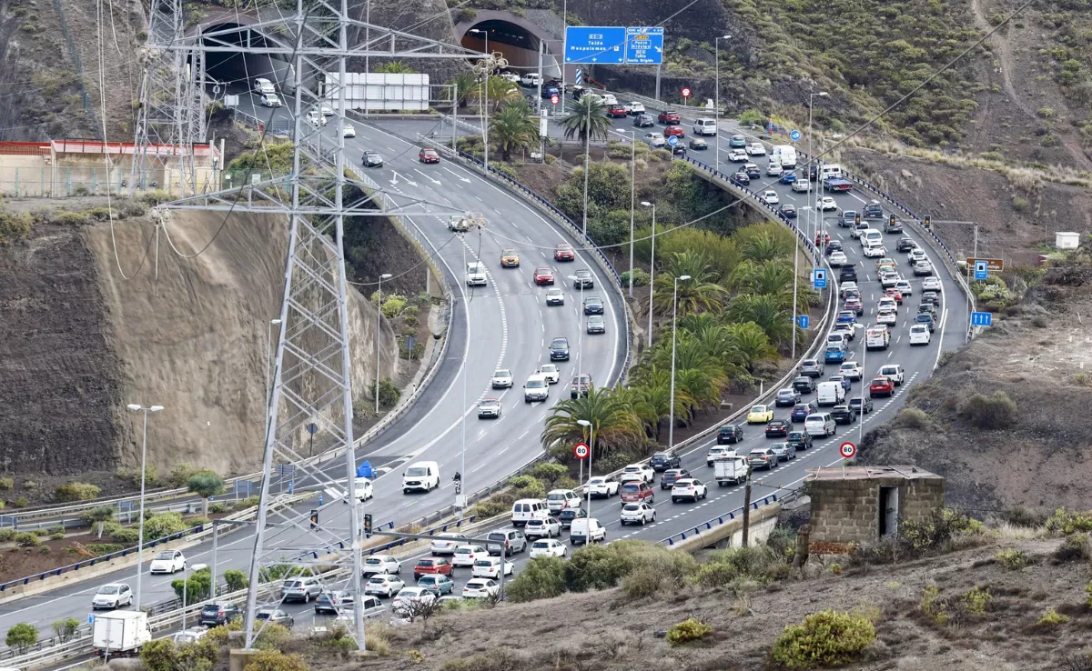 Imagen de una carretera en Gran Canaria / EFE