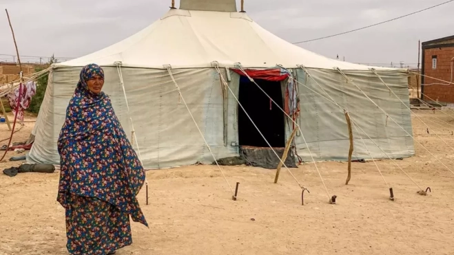 Una mujer en el Sáhara / EFE Una mujer en el Sáhara / EFE