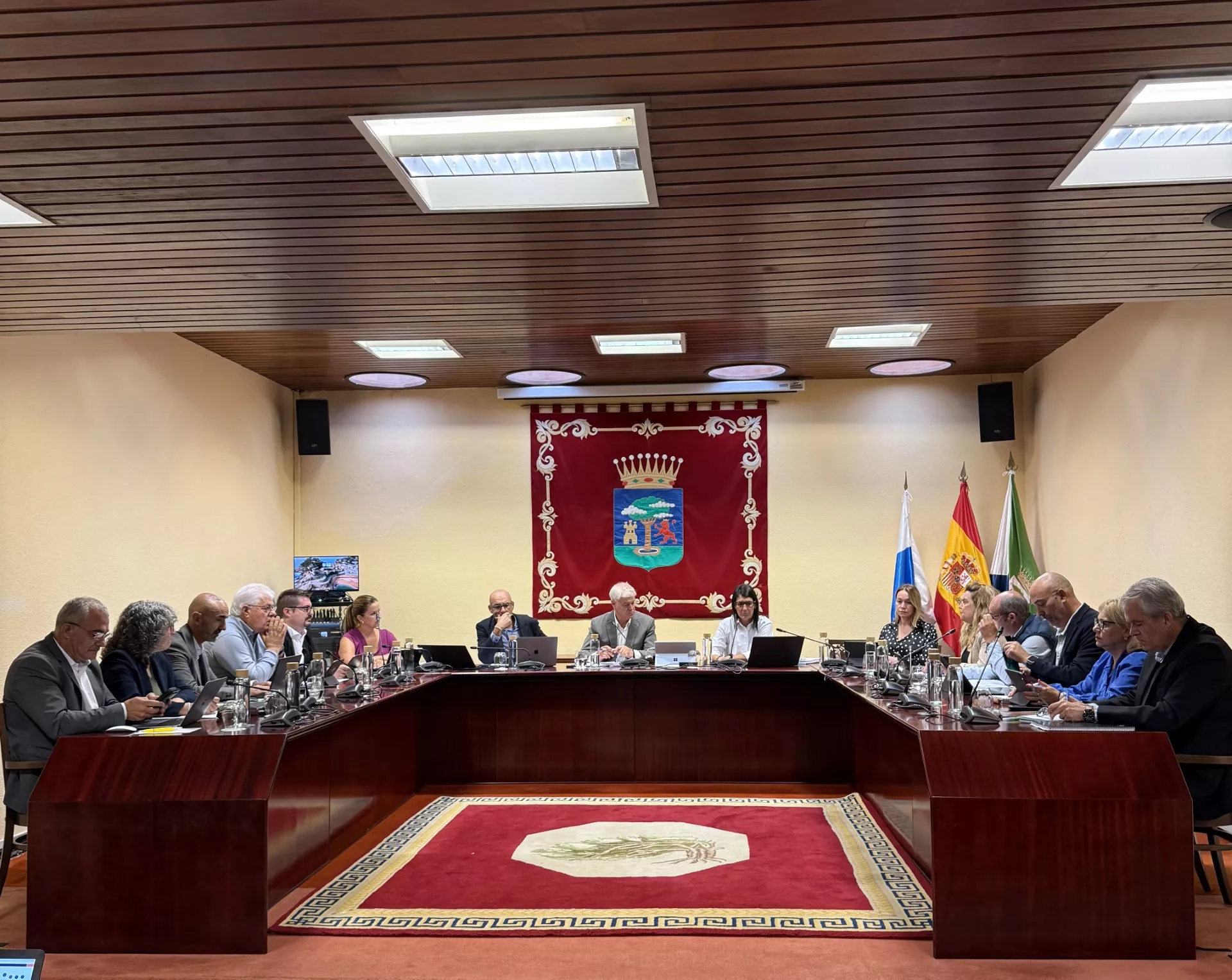 Pleno del Cabildo de El Hierro. / CABILDO DE EL HIERRO